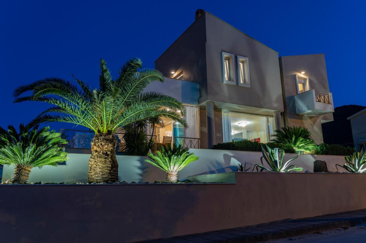 Villa Luminous Nea Iraklitsa Exterior photo